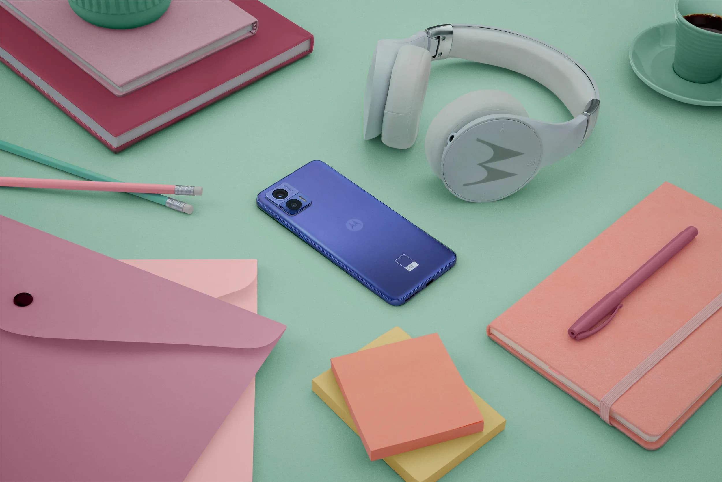 Motorola + Pantone