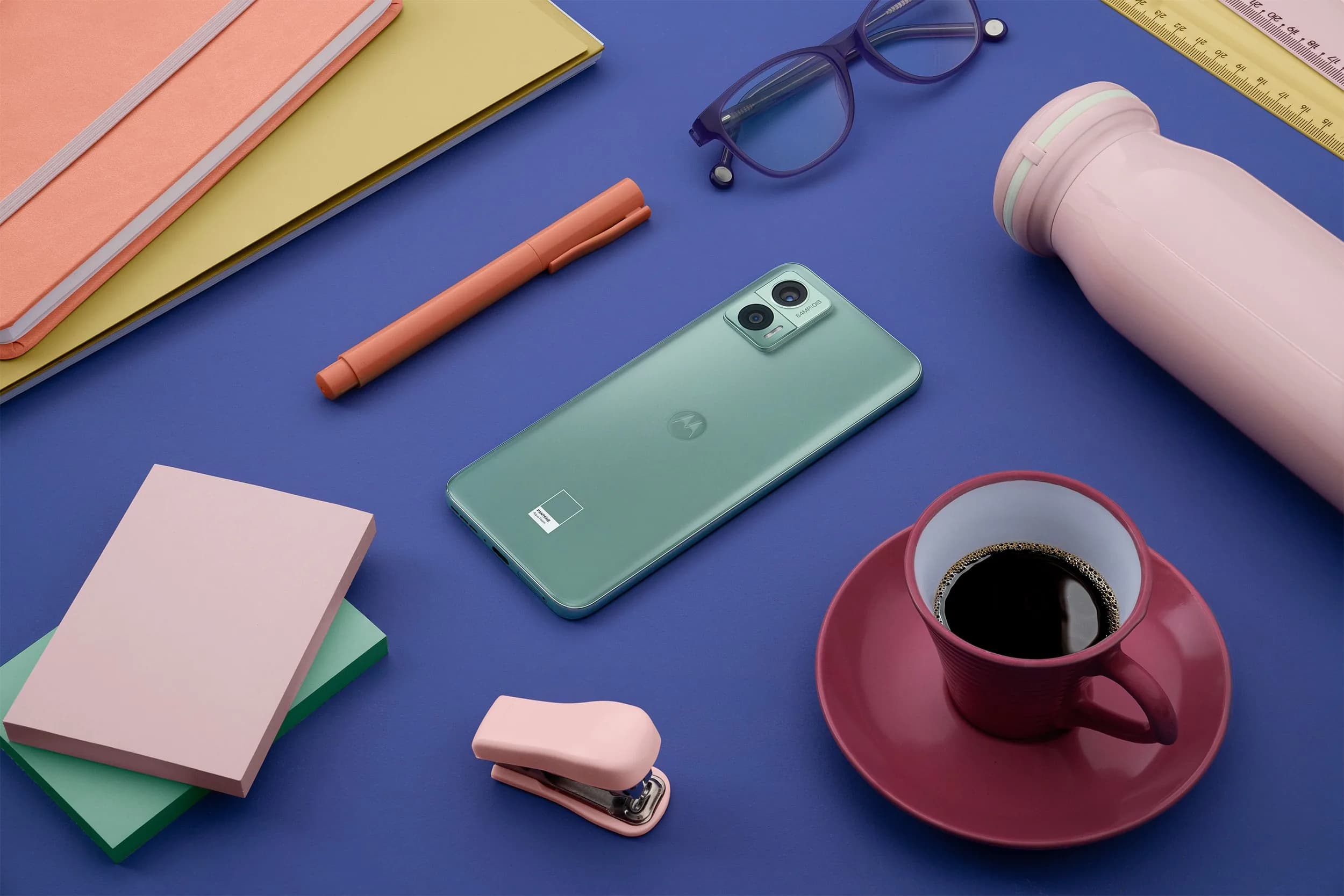 Motorola + Pantone
