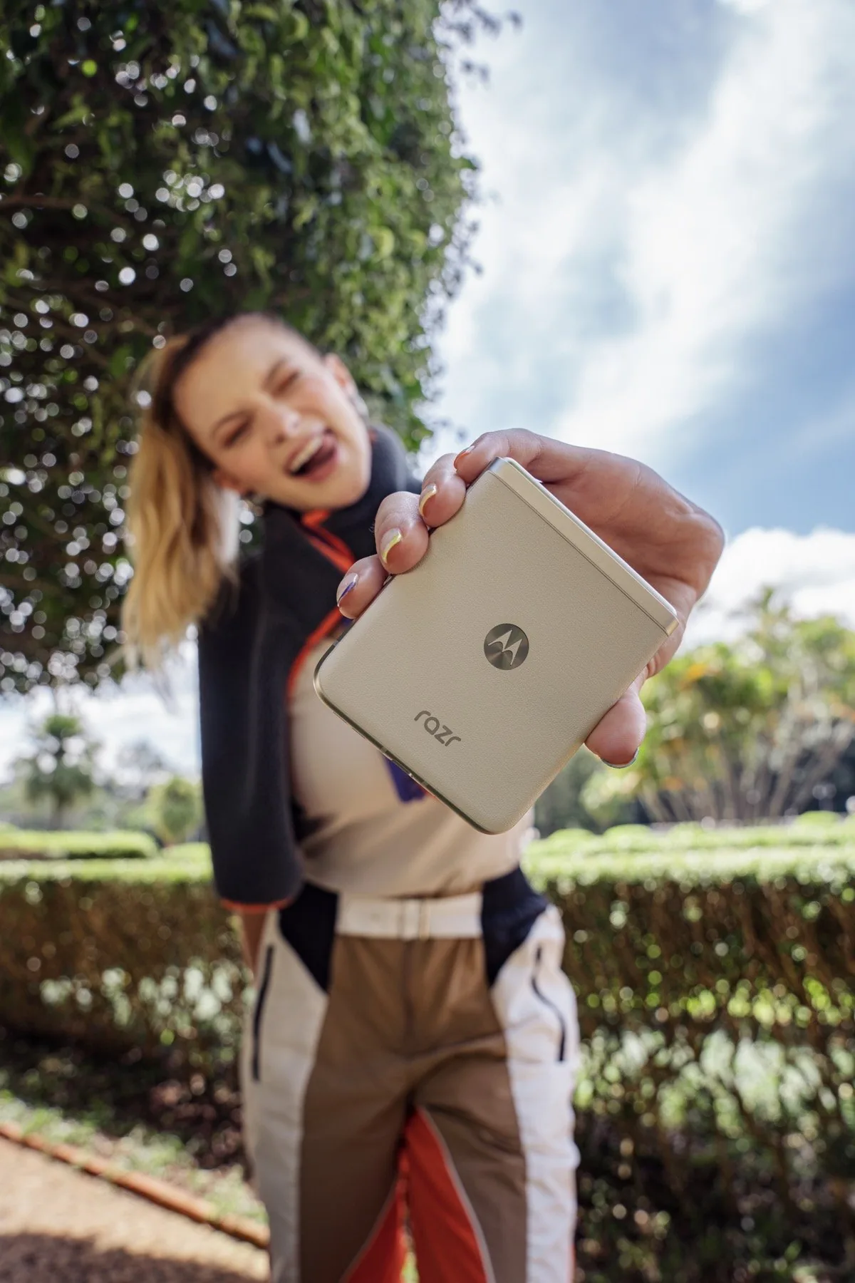 Razr 40